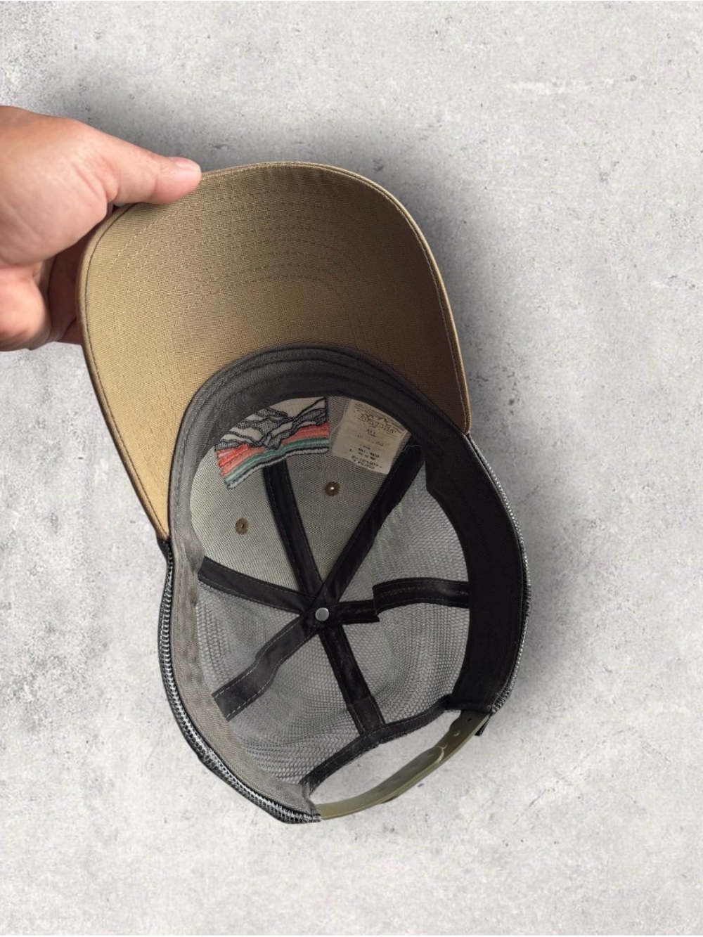 Patagonia Cap with Gray Mesh - Picture 3 of 3